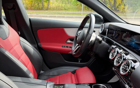 Mercedes-Benz CLA, 2022 год, 4 300 000 рублей, 9 фотография