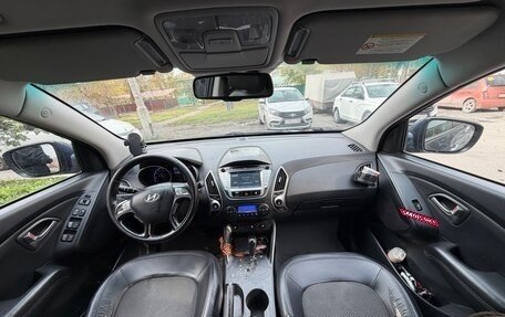 Hyundai ix35 I рестайлинг, 2011 год, 1 100 000 рублей, 12 фотография