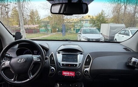 Hyundai ix35 I рестайлинг, 2011 год, 1 100 000 рублей, 10 фотография