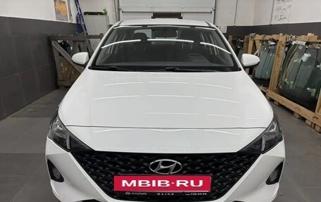 Hyundai Solaris II рестайлинг, 2022 год, 1 300 000 рублей, 2 фотография