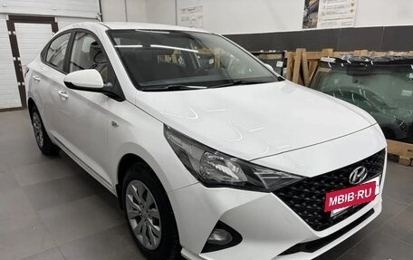 Hyundai Solaris II рестайлинг, 2022 год, 1 300 000 рублей, 3 фотография