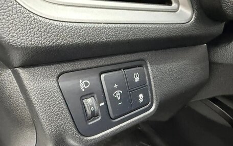 Hyundai Solaris II рестайлинг, 2022 год, 1 300 000 рублей, 21 фотография