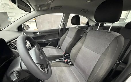 Hyundai Solaris II рестайлинг, 2022 год, 1 300 000 рублей, 20 фотография