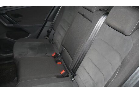 Volkswagen Tiguan II, 2019 год, 2 108 000 рублей, 7 фотография