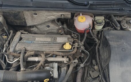 Opel Vectra C рестайлинг, 2003 год, 600 000 рублей, 19 фотография