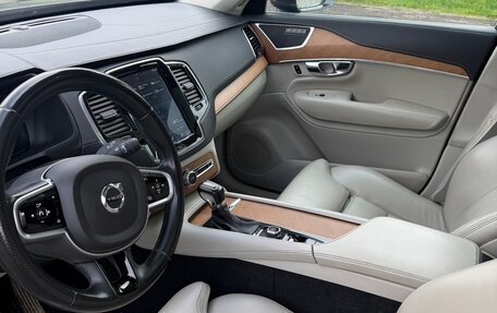 Volvo XC90 II рестайлинг, 2018 год, 3 850 000 рублей, 2 фотография