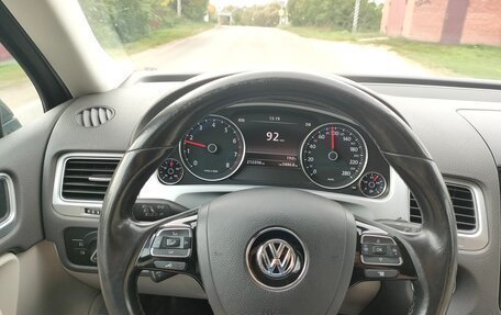Volkswagen Touareg III, 2016 год, 2 850 000 рублей, 11 фотография