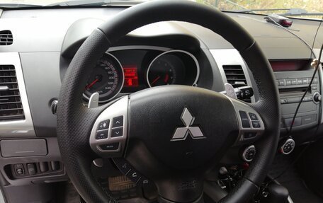 Mitsubishi Outlander III рестайлинг 3, 2008 год, 670 000 рублей, 7 фотография