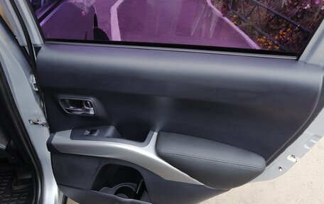 Mitsubishi Outlander III рестайлинг 3, 2008 год, 670 000 рублей, 10 фотография