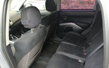 Mitsubishi Outlander III рестайлинг 3, 2008 год, 670 000 рублей, 15 фотография