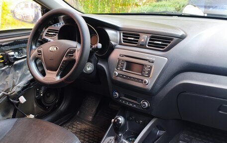 KIA Rio III рестайлинг, 2016 год, 650 000 рублей, 18 фотография