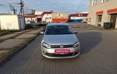 Volkswagen Polo VI (EU Market), 2013 год, 750 000 рублей, 6 фотография
