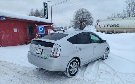 Toyota Prius, 2009 год, 1 050 000 рублей, 6 фотография