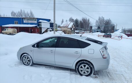 Toyota Prius, 2009 год, 1 050 000 рублей, 9 фотография