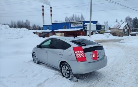 Toyota Prius, 2009 год, 1 050 000 рублей, 8 фотография