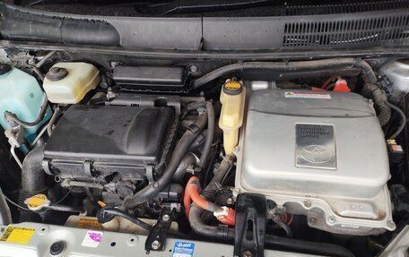 Toyota Prius, 2009 год, 1 050 000 рублей, 14 фотография