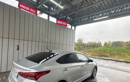 Hyundai Solaris II рестайлинг, 2021 год, 1 590 000 рублей, 8 фотография