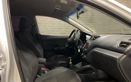 KIA Rio III рестайлинг, 2011 год, 700 000 рублей, 8 фотография