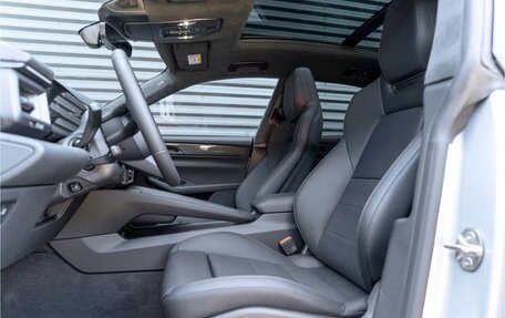 Porsche Macan, 2026 год, 18 749 000 рублей, 30 фотография