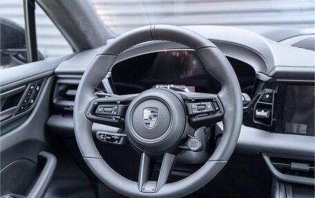 Porsche Macan, 2026 год, 18 749 000 рублей, 24 фотография