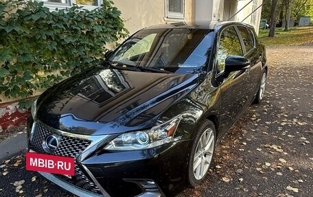 Lexus CT I рестайлинг, 2016 год, 2 100 000 рублей, 2 фотография