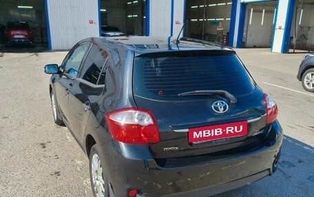 Toyota Auris II, 2010 год, 950 000 рублей, 6 фотография