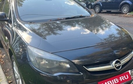 Opel Astra J, 2014 год, 800 000 рублей, 2 фотография