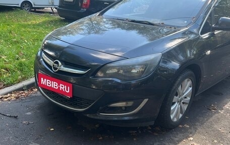 Opel Astra J, 2014 год, 800 000 рублей, 4 фотография