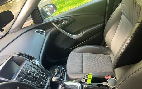 Opel Astra J, 2014 год, 800 000 рублей, 17 фотография