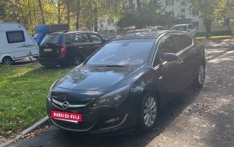 Opel Astra J, 2014 год, 800 000 рублей, 7 фотография