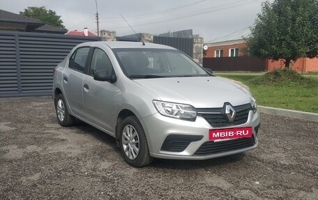 Renault Logan II, 2020 год, 900 000 рублей, 2 фотография