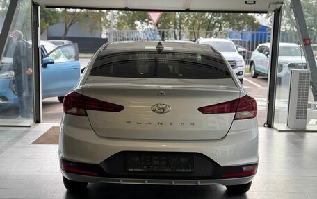 Hyundai Elantra VI рестайлинг, 2019 год, 1 299 000 рублей, 4 фотография