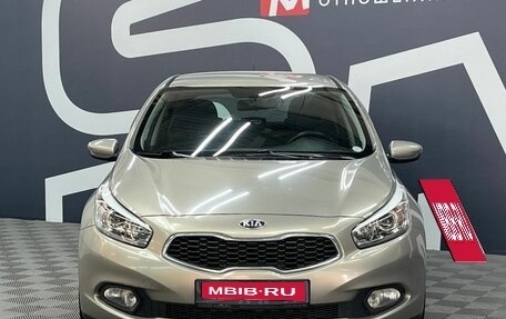 KIA cee'd III, 2013 год, 999 900 рублей, 2 фотография