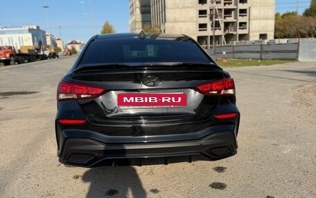 Hyundai Solaris II рестайлинг, 2017 год, 950 000 рублей, 3 фотография
