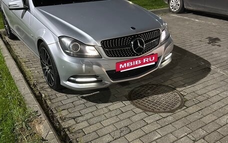 Mercedes-Benz C-Класс, 2012 год, 1 130 000 рублей, 6 фотография