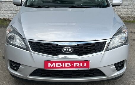 KIA cee'd I рестайлинг, 2010 год, 730 000 рублей, 1 фотография