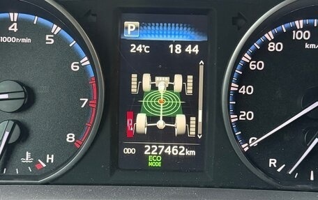Toyota RAV4, 2019 год, 1 900 000 рублей, 2 фотография