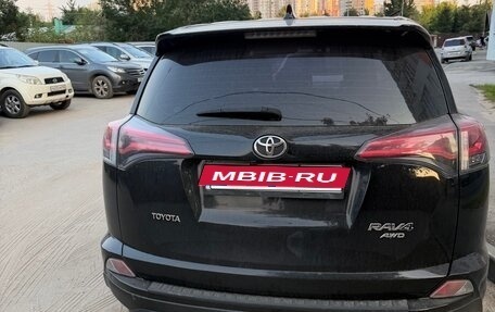 Toyota RAV4, 2019 год, 1 900 000 рублей, 8 фотография