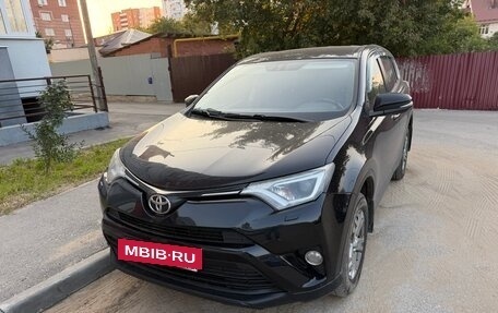 Toyota RAV4, 2019 год, 1 900 000 рублей, 6 фотография