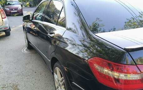 Mercedes-Benz E-Класс, 2009 год, 1 700 000 рублей, 13 фотография