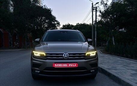 Volkswagen Tiguan II, 2017 год, 2 400 000 рублей, 5 фотография