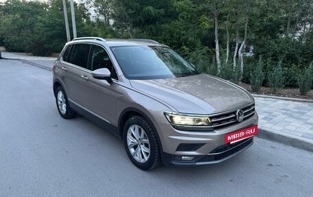 Volkswagen Tiguan II, 2017 год, 2 400 000 рублей, 7 фотография