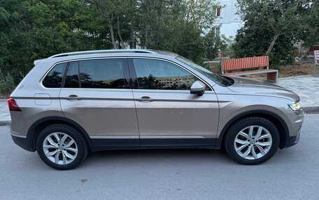 Volkswagen Tiguan II, 2017 год, 2 400 000 рублей, 9 фотография
