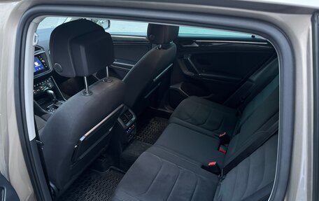 Volkswagen Tiguan II, 2017 год, 2 400 000 рублей, 12 фотография