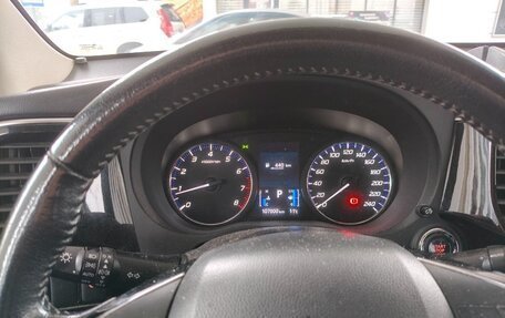 Mitsubishi Outlander III рестайлинг 3, 2019 год, 1 600 000 рублей, 6 фотография