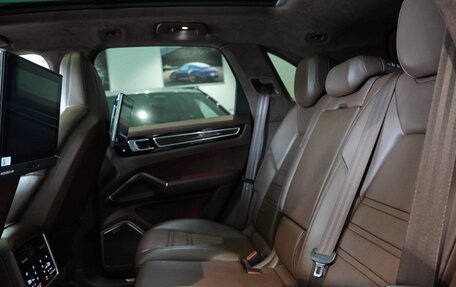 Porsche Cayenne III, 2019 год, 7 990 000 рублей, 16 фотография