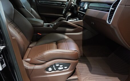 Porsche Cayenne III, 2019 год, 7 990 000 рублей, 21 фотография
