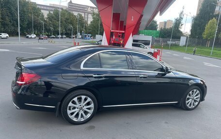 Mercedes-Benz E-Класс, 2018 год, 2 800 000 рублей, 2 фотография
