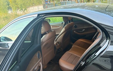 Mercedes-Benz E-Класс, 2018 год, 2 800 000 рублей, 9 фотография