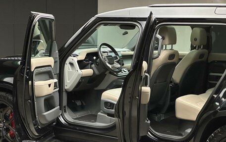 Land Rover Defender II, 2021 год, 7 600 000 рублей, 12 фотография